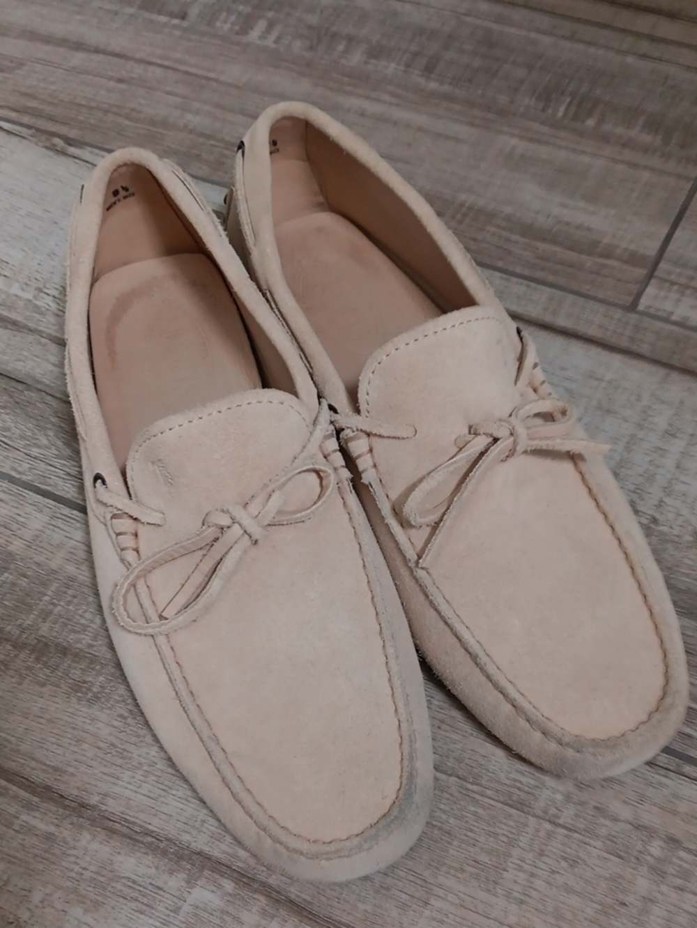 TODS..SUEDE DRIVERS..SIZE 9.5